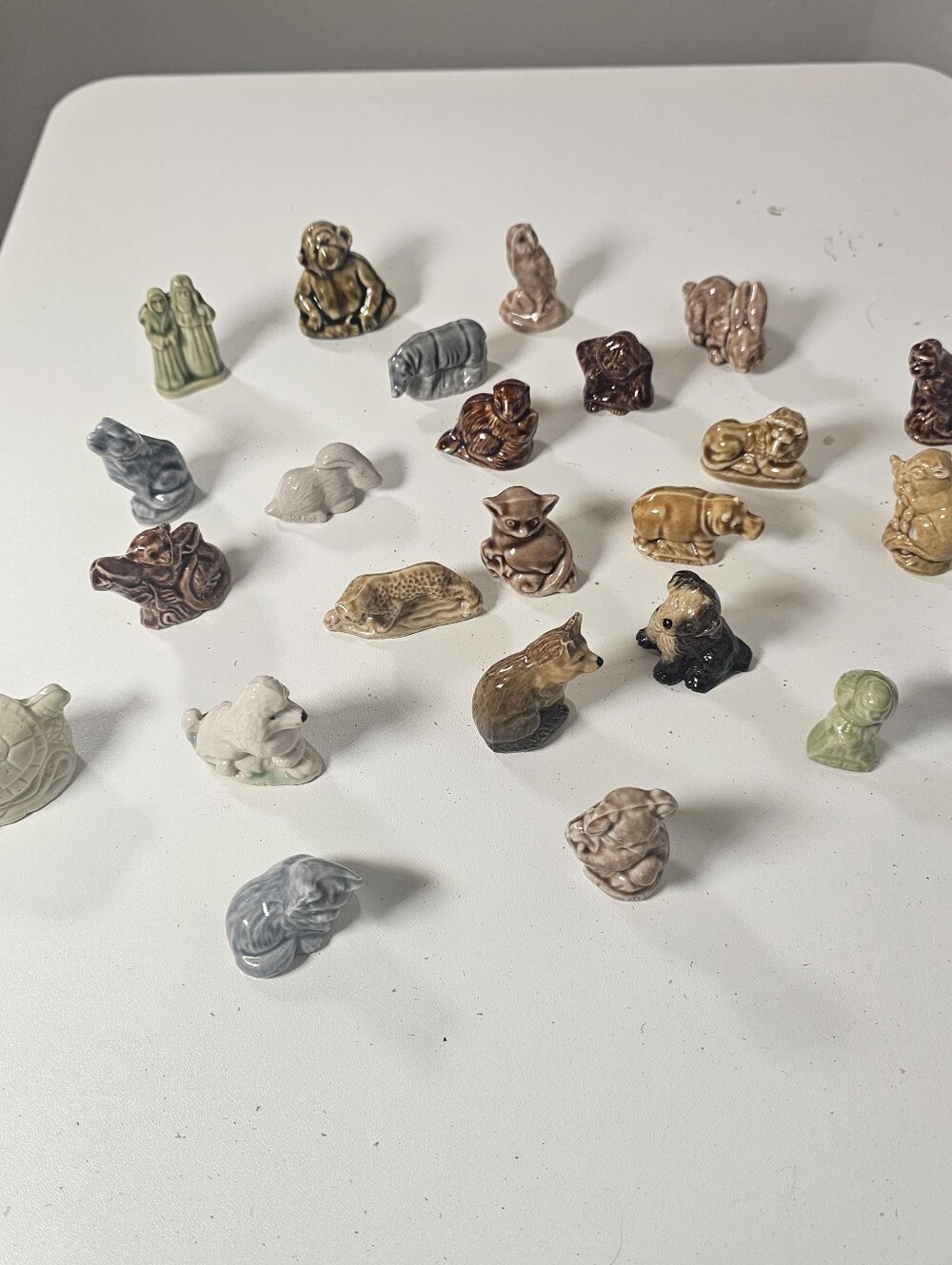 (LOT OF 24) VINTAGE WADE PORCELAIN ANIMALS